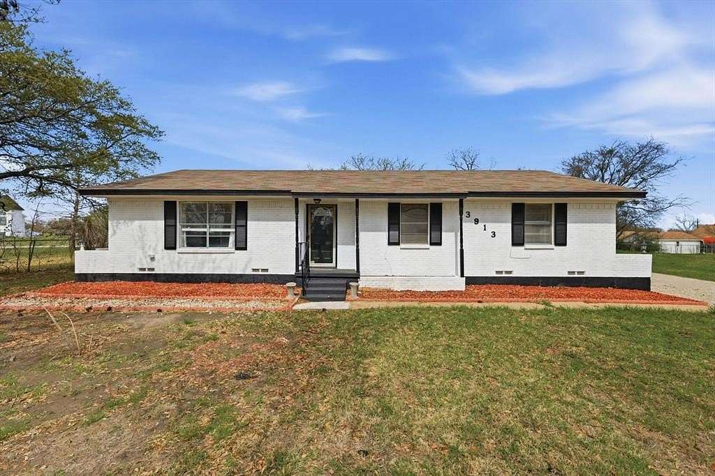 1.62 Acres of Land with Home for Sale in Rowlett, Texas