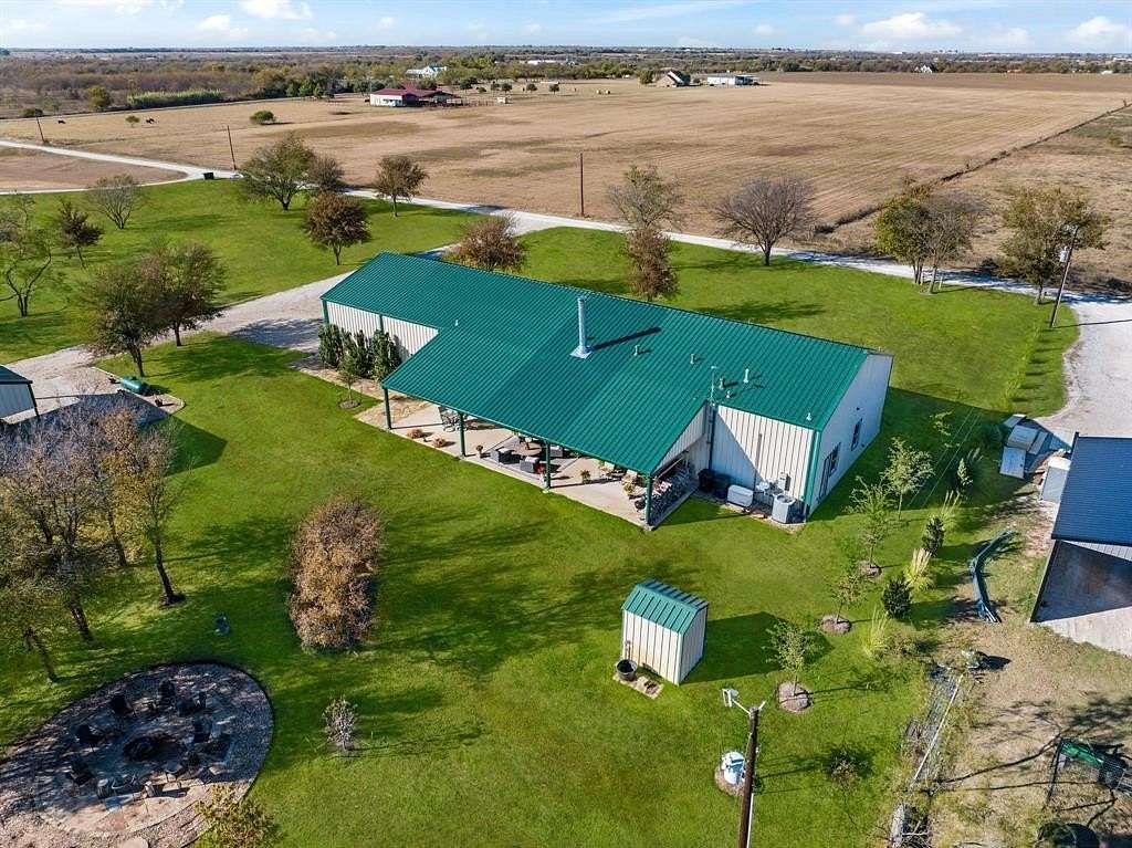 13 Acres of Land with Home for Sale in Tioga, Texas