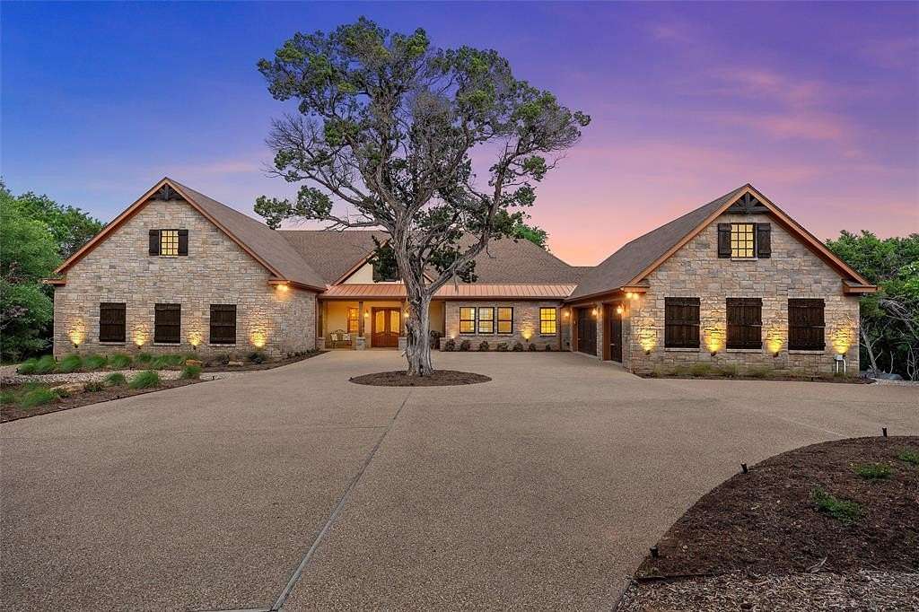 5.78 Acres of Land with Home for Sale in China Spring, Texas