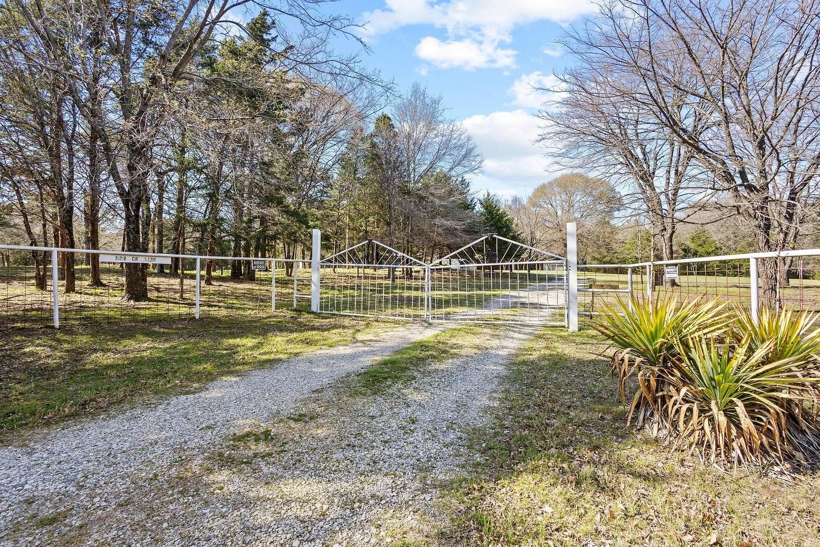 30 Acres of Improved Land for Sale in Ravenna, Texas