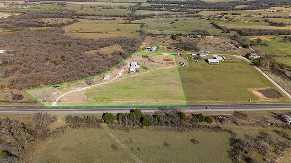 6.6 Acres of Mixed-Use Land for Sale in Sunset, Texas