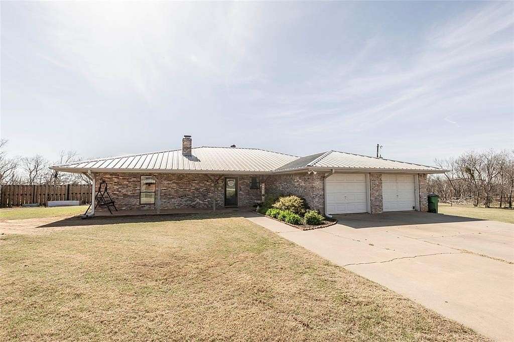 2 Acres of Land with Home for Sale in Henrietta, Texas