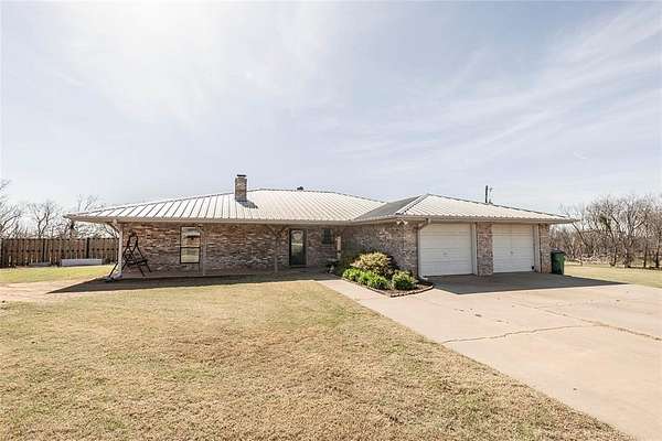 2 Acres of Land with Home for Sale in Henrietta, Texas