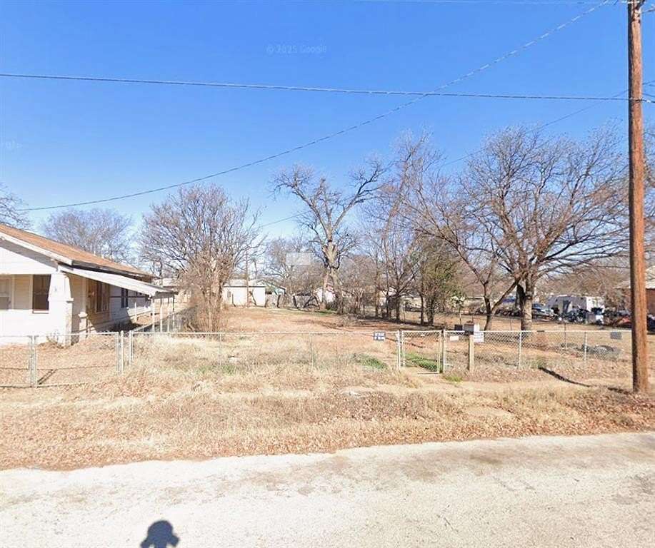 0.16 Acres of Residential Land for Sale in Brownwood, Texas