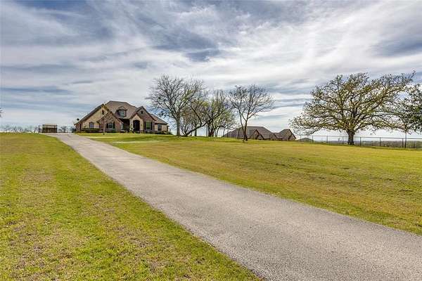 2.5 Acres of Land with Home for Sale in Decatur, Texas