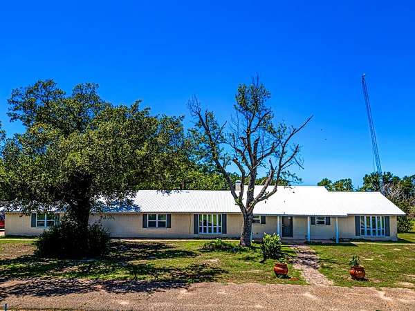 17.7 Acres of Land with Home for Sale in Canton, Texas