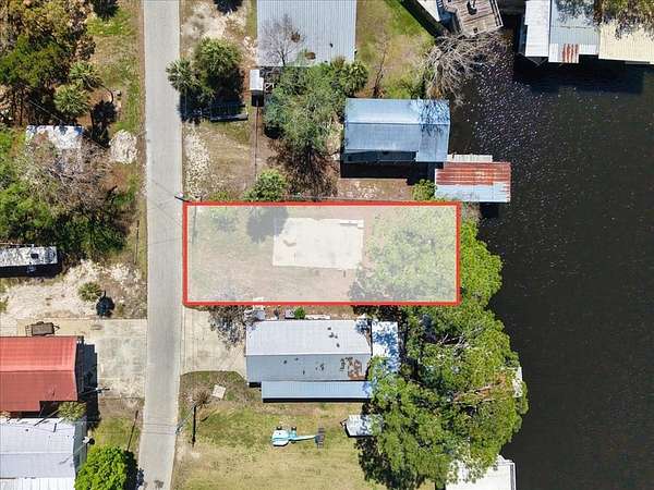 0.13 Acres of Land for Sale in Suwannee, Florida