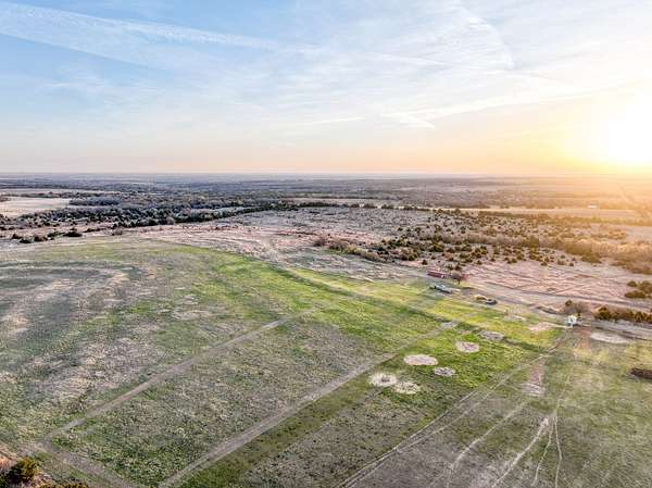 111 Acres of Land for Sale in Perry, Oklahoma