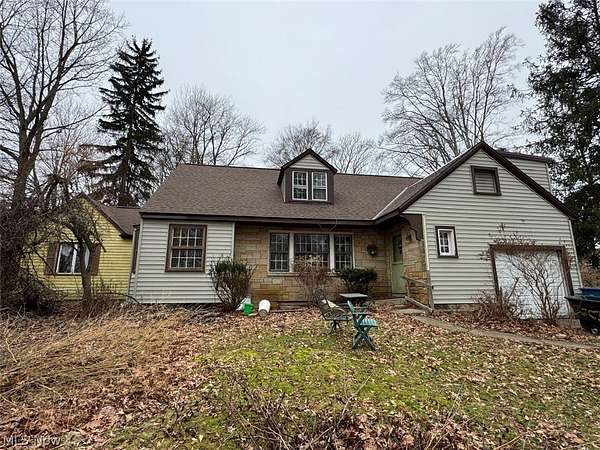 4 Acres of Land with Home for Sale in Akron, Ohio