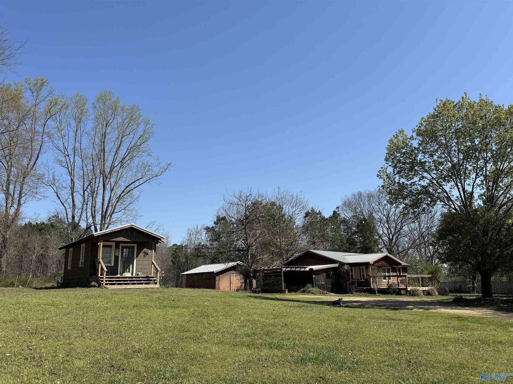 8 Acres of Land with Home for Sale in Gadsden, Alabama