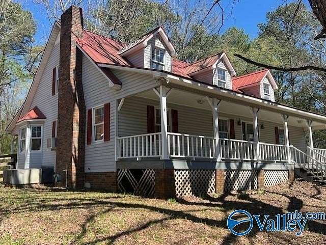 2.5 Acres of Land with Home for Sale in Decatur, Alabama