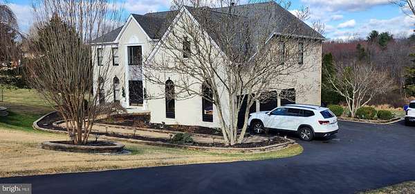 2 Acres of Land with Home for Lease in Great Falls, Virginia