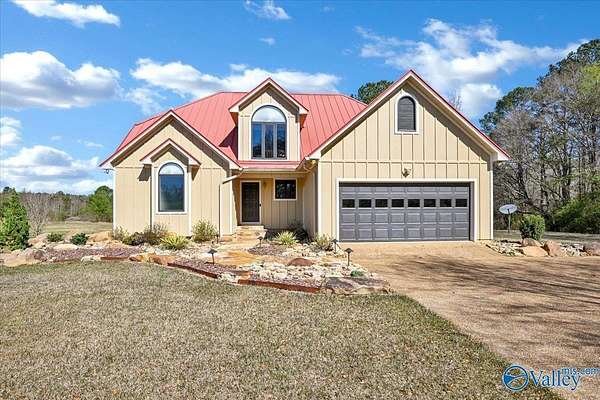 33.6 Acres of Land with Home for Sale in Hartselle, Alabama