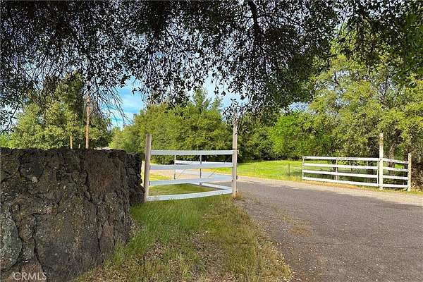 2.25 Acres of Residential Land for Sale in Red Bluff, California