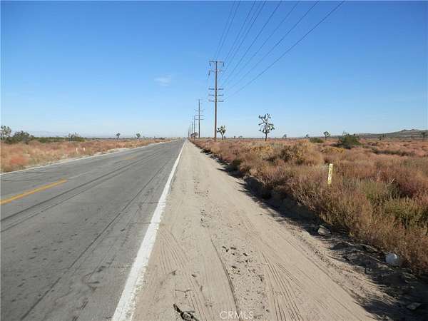 0.93 Acres of Land for Auction in Palmdale, California