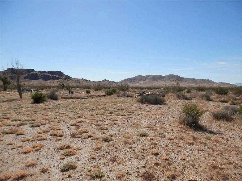 19 Acres of Land for Auction in Rosamond, California