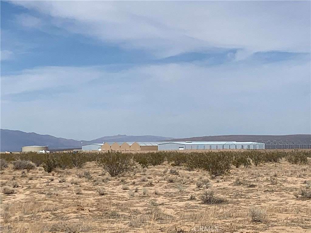 5 Acres of Commercial Land for Auction in California City, California
