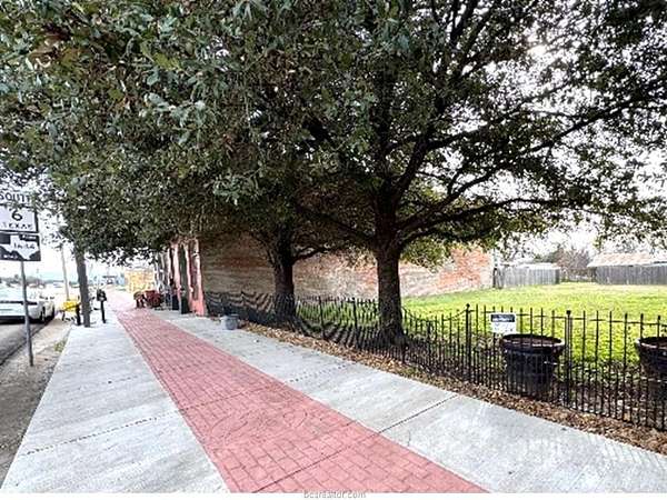 0.13 Acres of Commercial Land for Sale in Calvert, Texas