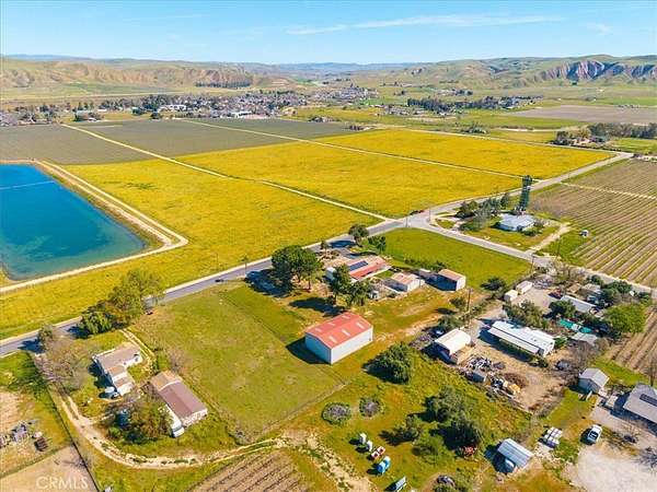 3 Acres of Land with Home for Sale in Shandon, California