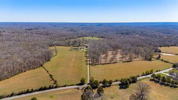 133 Acres of Land for Sale in Charlotte, Tennessee