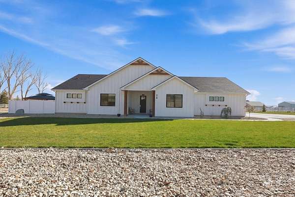 2 Acres of Land with Home for Sale in Marsing, Idaho