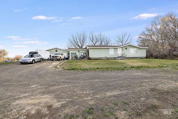 19.8 Acres of Land with Home for Sale in Twin Falls, Idaho