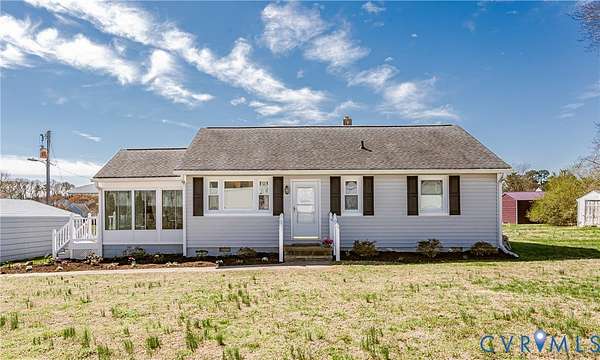 2.1 Acres of Land with Home for Sale in Mechanicsville, Virginia