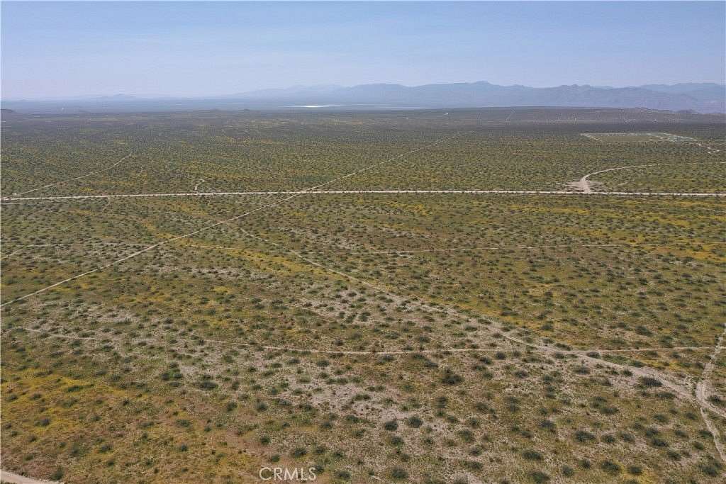 19.3 Acres of Land for Auction in California City, California