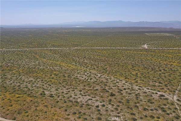19.3 Acres of Land for Auction in California City, California
