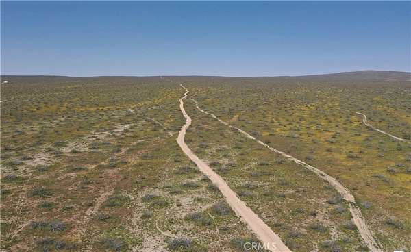 19.3 Acres of Land for Auction in California City, California
