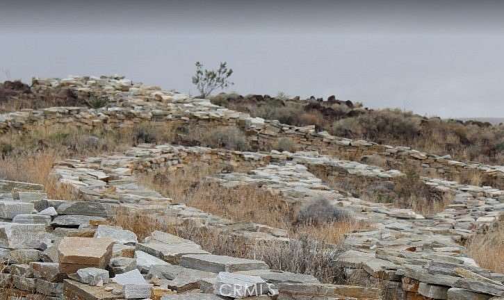 4.72 Acres of Land for Sale in Yucca Valley, California