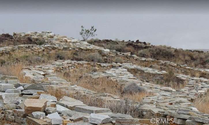 4.72 Acres of Land for Sale in Yucca Valley, California