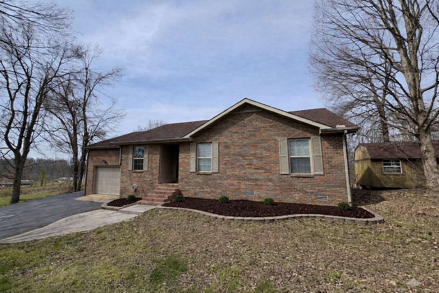 1.74 Acres of Land with Home for Sale in Westmoreland, Tennessee