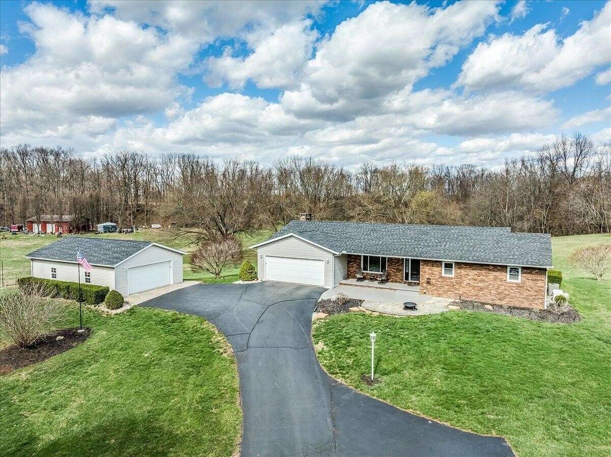 5.19 Acres of Land with Home for Sale in Lancaster, Ohio