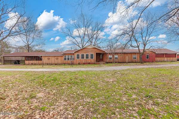 4 Acres of Land with Home for Sale in Huntingdon, Tennessee