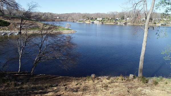 0.75 Acres of Residential Land for Sale in Goodview, Virginia