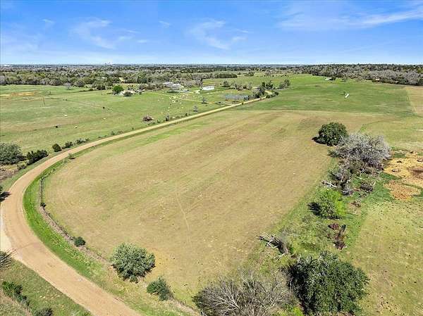13 Acres of Land for Sale in Columbus, Texas