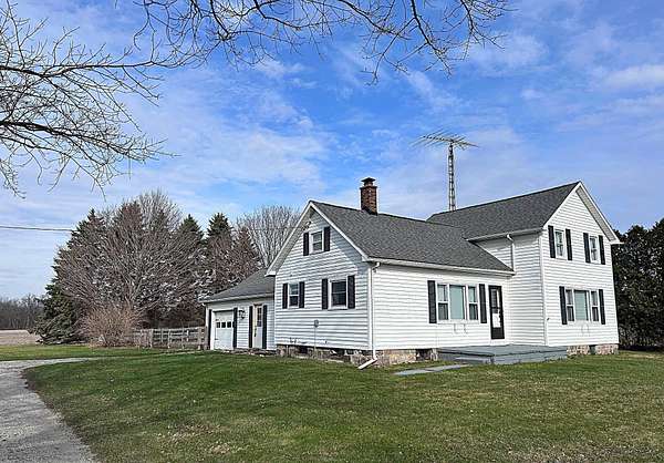 1.87 Acres of Land with Home for Sale in Burr Oak, Michigan