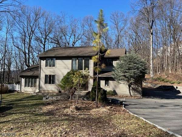 2.53 Acres of Land with Home for Lease in Mount Olive Township, New Jersey