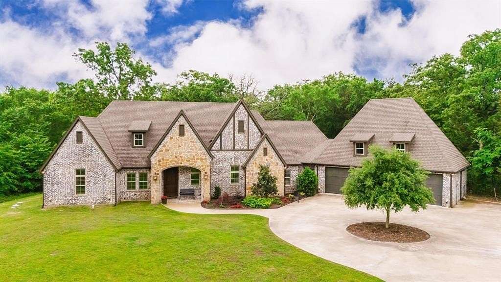 6.47 Acres of Land with Home for Sale in Yantis, Texas