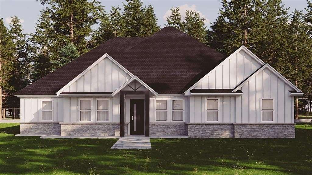 1.5 Acres of Land with Home for Sale in Greenville, Texas