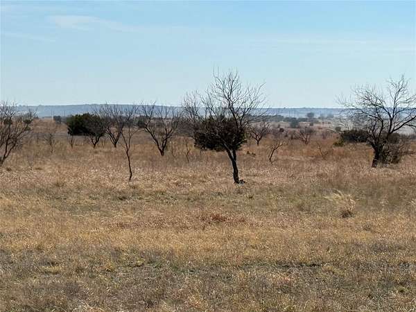 22 Acres of Land for Sale in Hamilton, Texas