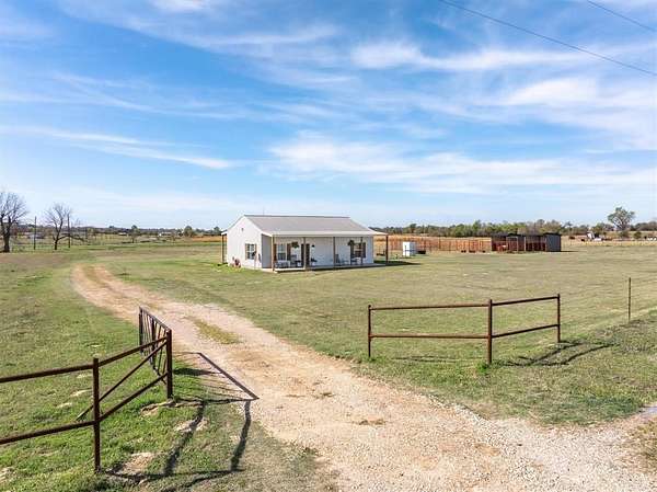 6.43 Acres of Land with Home for Sale in Canton, Texas