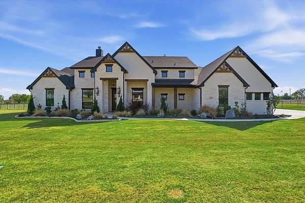 2.64 Acres of Land with Home for Sale in Weatherford, Texas