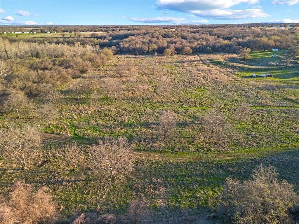 10 Acres of Residential Land for Sale in Poolville, Texas