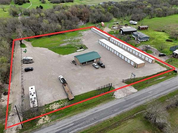 2.27 Acres of Improved Mixed-Use Land for Sale in Royse City, Texas