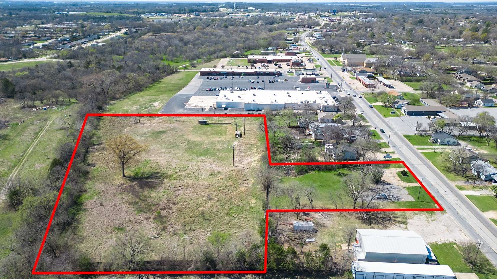 5.48 Acres of Commercial Land for Sale in Denison, Texas