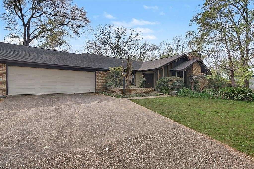 2 Acres of Land with Home for Sale in Shreveport, Louisiana