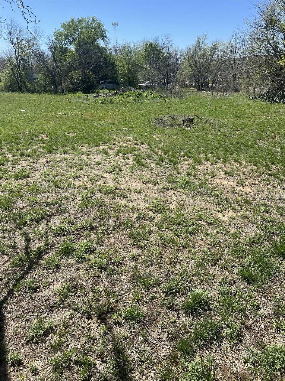 0.76 Acres of Residential Land for Sale in Brownwood, Texas