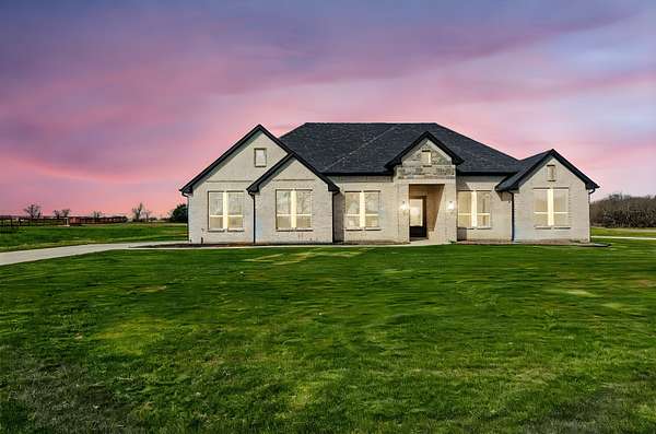 1.58 Acres of Land with Home for Sale in Celeste, Texas